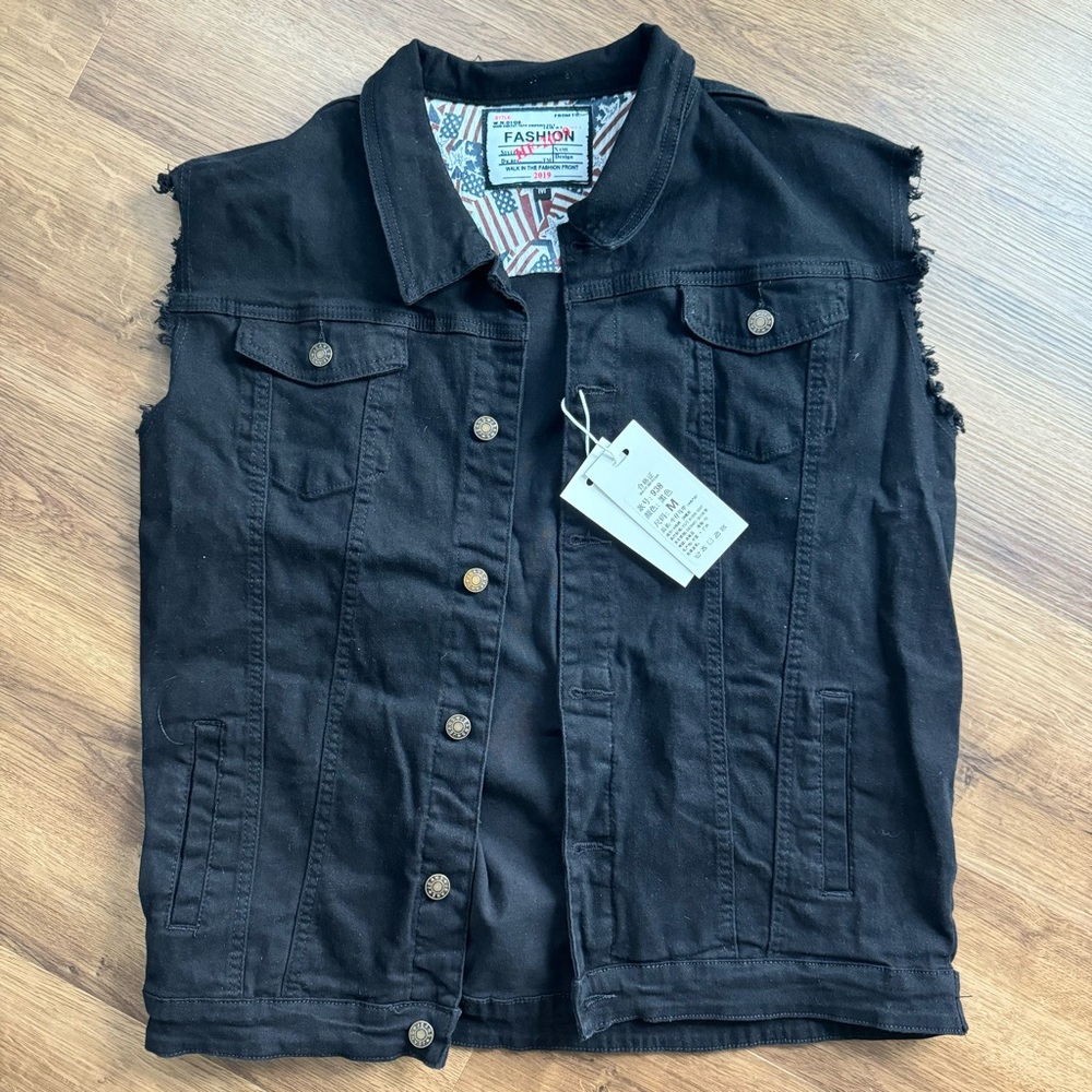 NWT - Fashion Jeans - Men’s Black Sleeveless Denim Vest